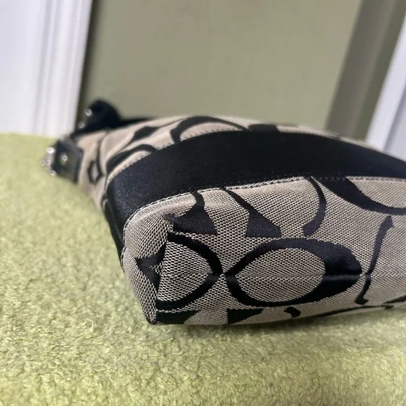 Coach Black and Gray Messenger Crossbody Bag - Picture 5 of 13